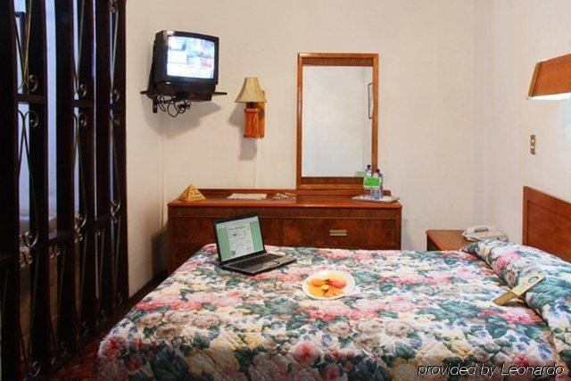 Hotel Premier Saltillo Coahuila חדר תמונה